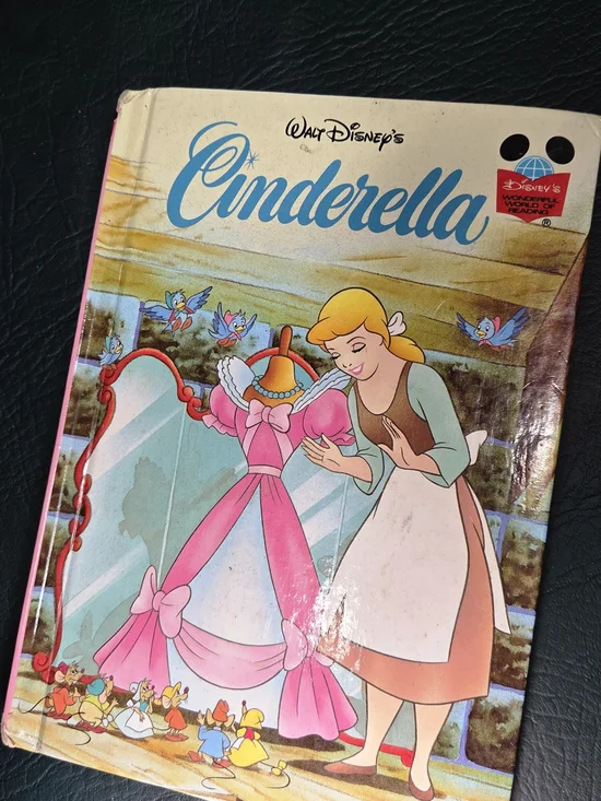 **Disney Cinderella Pink & White Board Book - Classic Kids Story And Others.** - Picture 7 of 10
